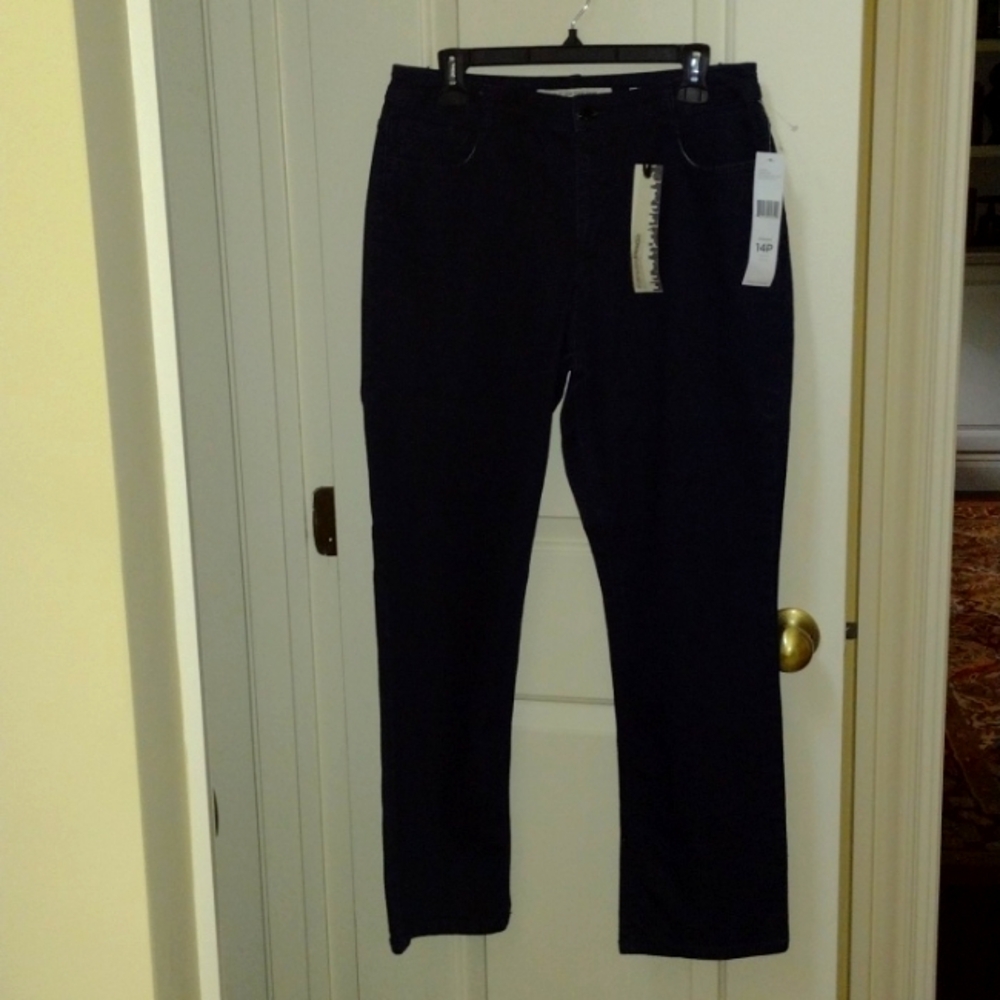 NWT - Jones New York Jeans - Lexington Straight - size 14P - Waist 14 P Regular